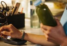 Не Xiaomi Mi Band 3 єдиним: 5 недорогих фітнес-браслетів