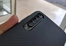 Xiaomi Mi 9 з чотирма камерами на фото