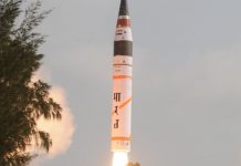 Индия испытала сверхмощную ракету Agni II: она способна нести ядерный заряд