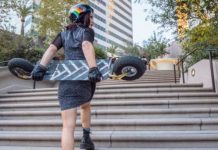 Представлено найшвидший у світі електроскейт (відео)