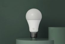 Xiaomi представила бюджетну розумну лампу з голосовим управлінням