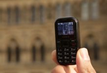 Представлено найменший «камерофон» в світі