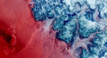 Google показала тисячу красивих фотографій Землі з космосу