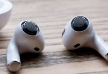Apple планує випустити дешеву версію навушників AirPods Pro