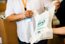 В Україні створили пакети з кукурудзяного крохмалю, які розкладаються за 90 днів