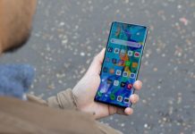 Google заявляє, що використання його сервісів на нових смартфонах Huawei небезпечно Google заявляє, що використання його сервісів на нових смартфонах Huawei небезпечно