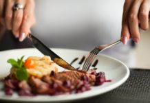 Вчені розповіли, що потрібно їсти для збереження молодості мозку