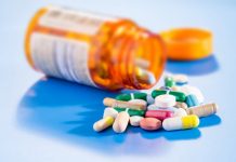Эксперт рассказал, какие лекарства могут усугубить коронавирус