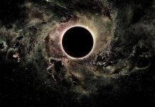 Вчені ненароком сфотографували чорну діру, яка спалахнула