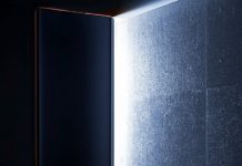 Компанія Vivo випустить надпотужний флагман з екраном-водоспадом і 55-ватною зарядкою