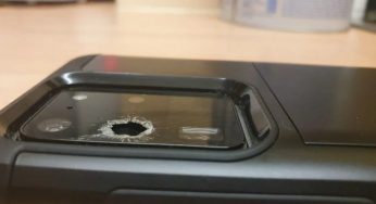 Користувачі Galaxy S20 Ultra поскаржилися на дивні дірки і тріщини в склі модуля камери