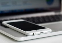 Apple научила свои устройства заряжаться друг от друга без проводов