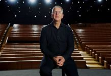 Тім Кук тизери швидкий вихід нових гаджетів Apple