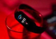 Xiaomi Mi Band 5 впав в ціні до рекордного низького рівня