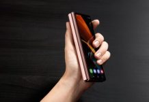 Samsung обіцяє зробити складні смартфони ще тонші і легші